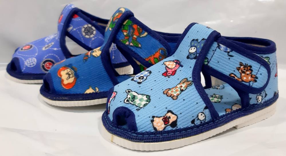 Dětské papučky - přezůvky - sandálky HP ČECHTÍN 805