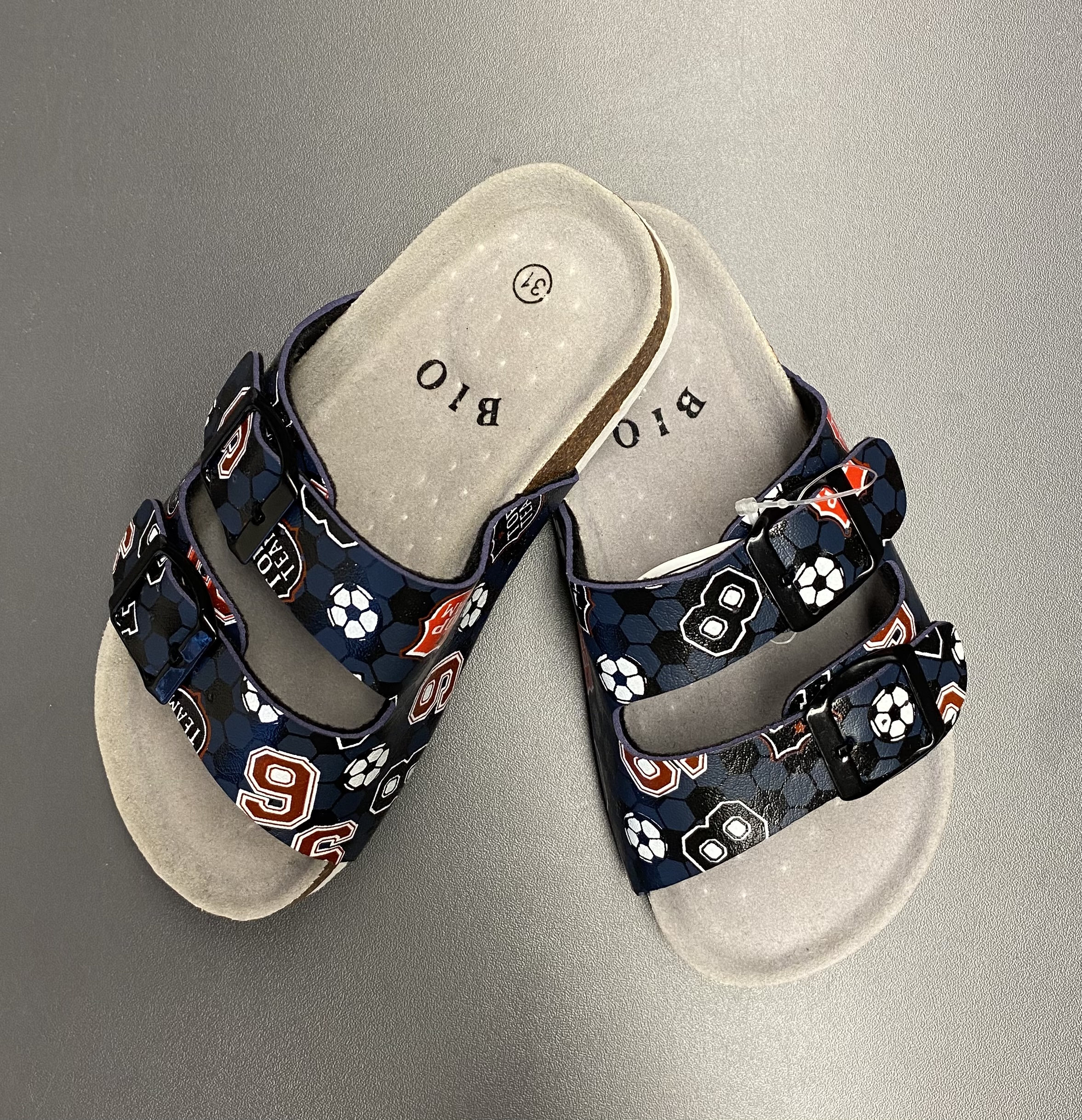 Dětské korkové nazouváky s fotbalovým míčem