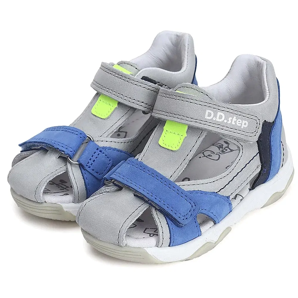 Šedé kožené sandálky D.D.step G064-41451B