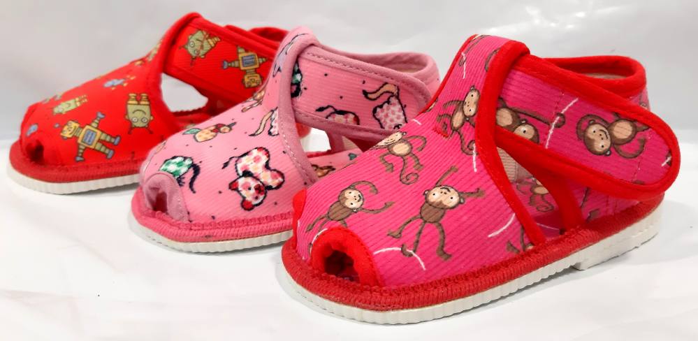 Dětské papučky - přezůvky - bačkůrky HP ČECHTÍN 805