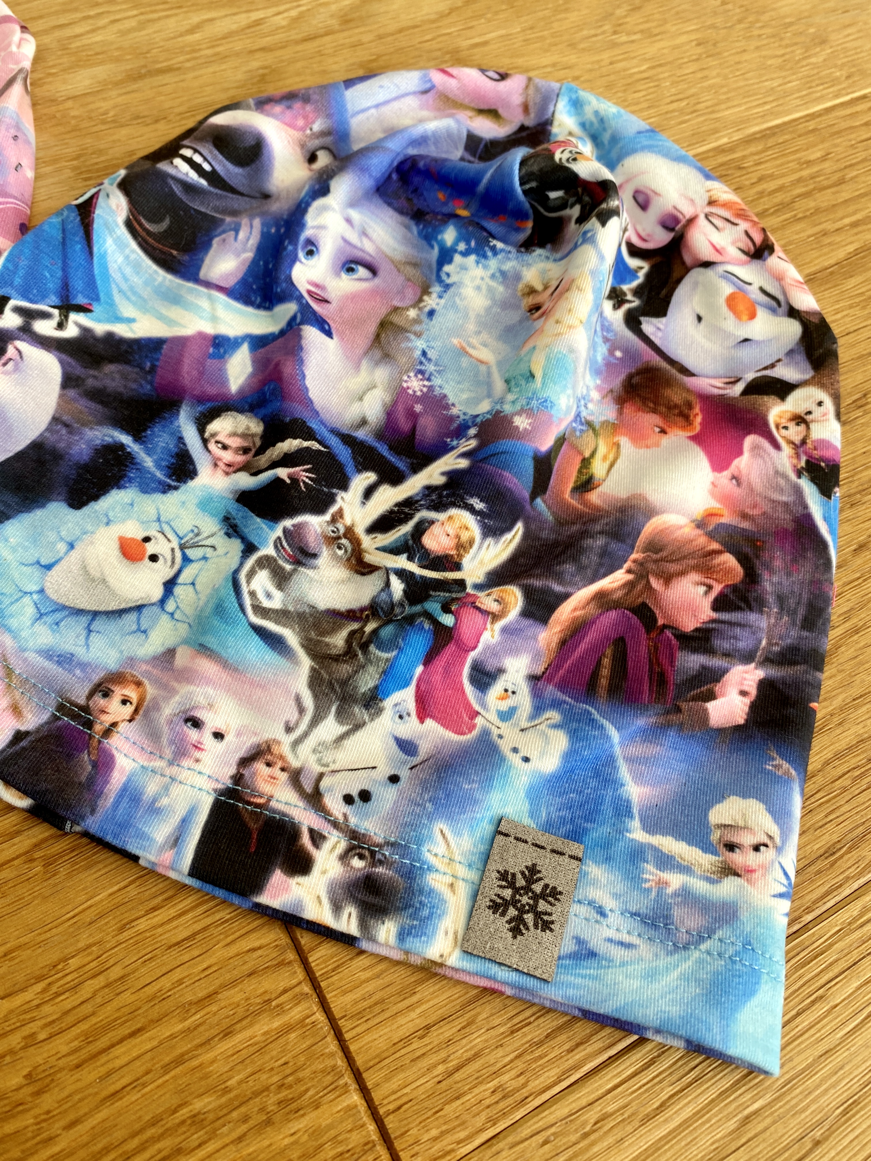 Dívčí bavlněná čepice LEDOVÉ KRÁLOVSTVÍ