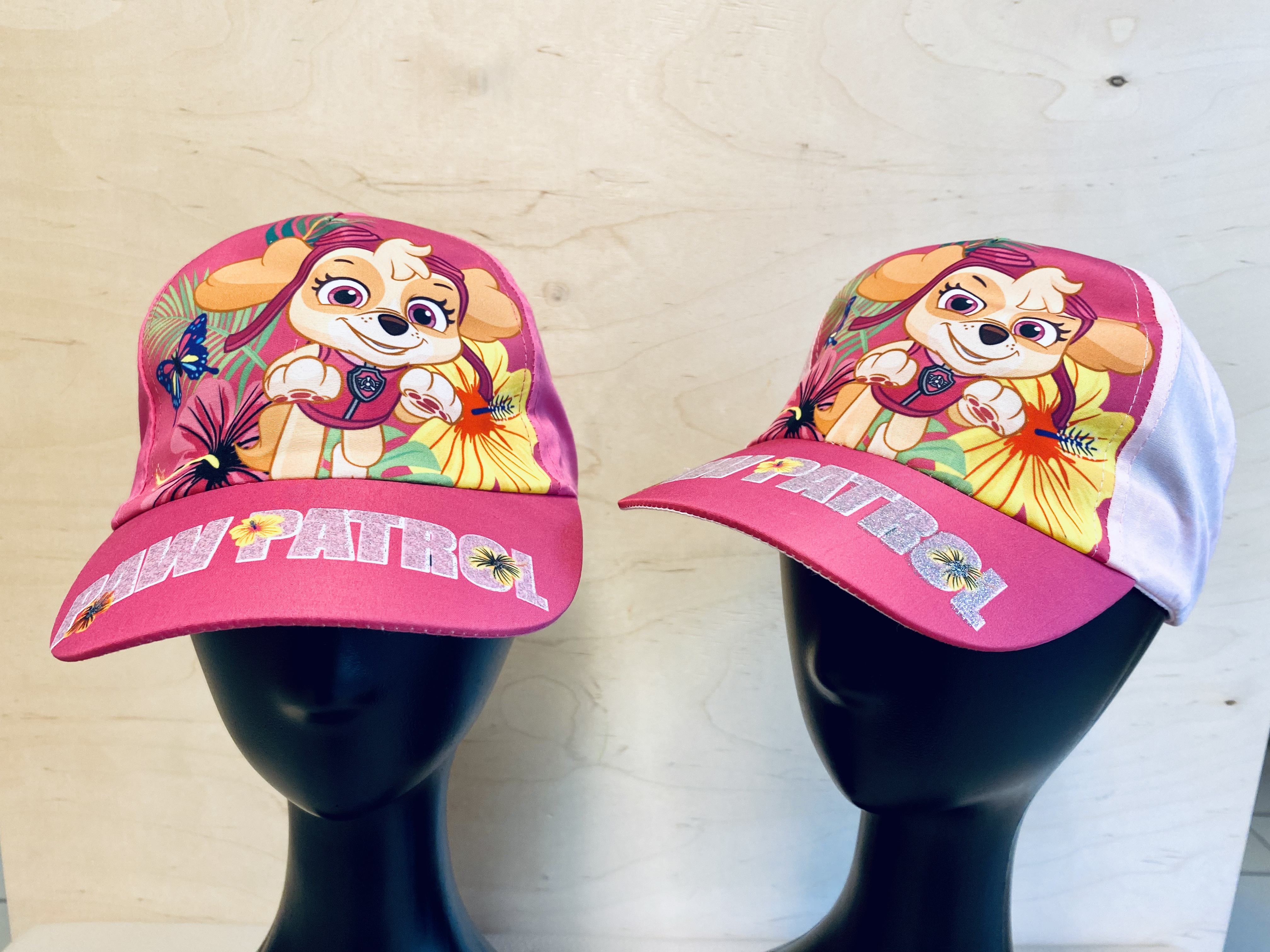 Dívčí kšiltovka TLAPKOVÁ PATROLA