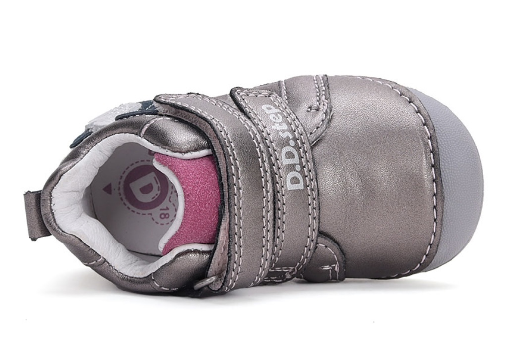 Dívčí kožená obuv D.D.step S015-42532A s labutí