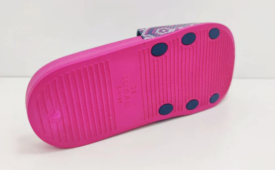 Pohodlné nazouváky - pantofle WINK ST01153