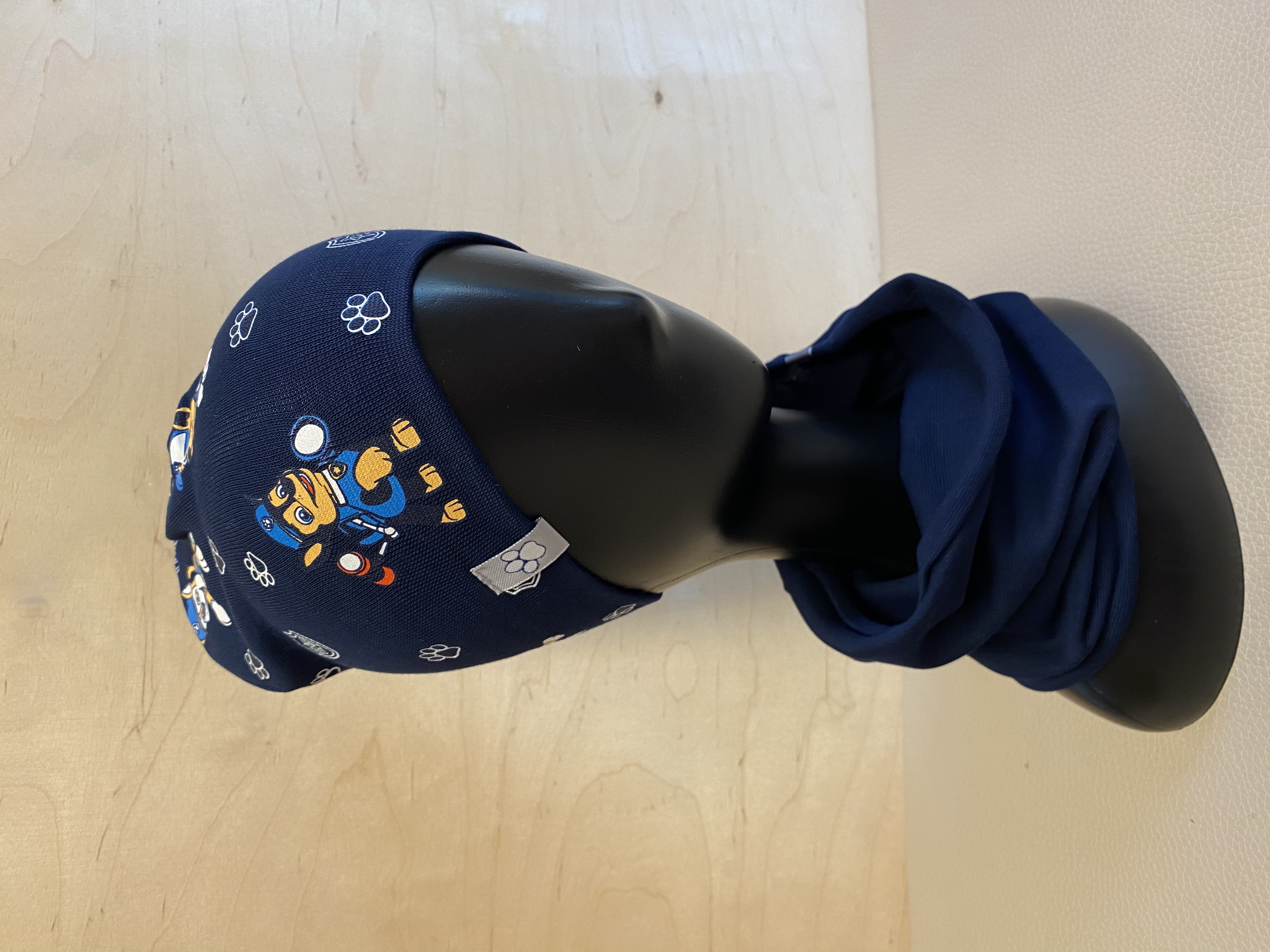 Bavlněná čepice s nákrčníkem TLAPKOVÁ PATROLA