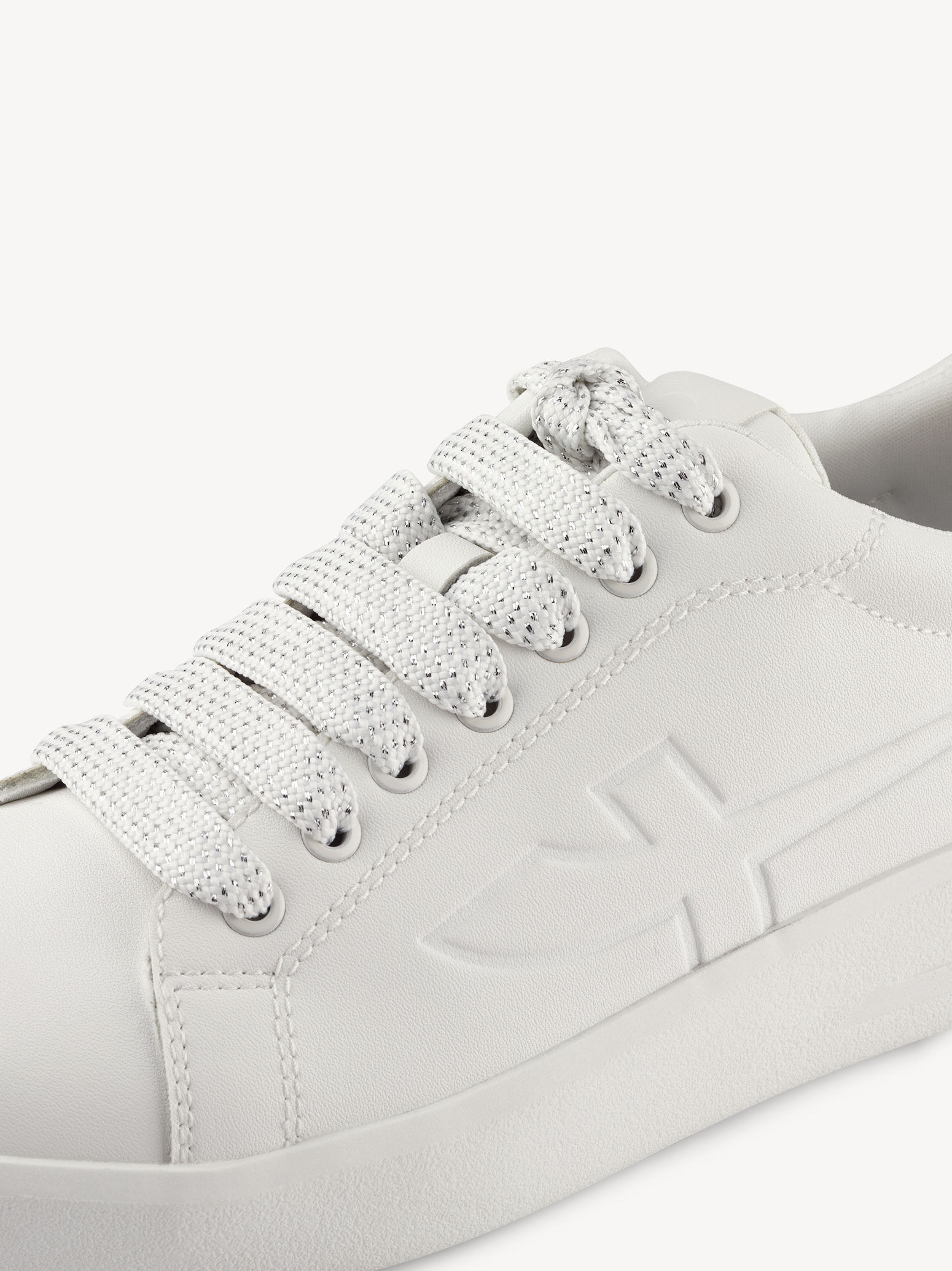 Bílé dámské kožené tenisky  - sneakersy Tamaris 23850