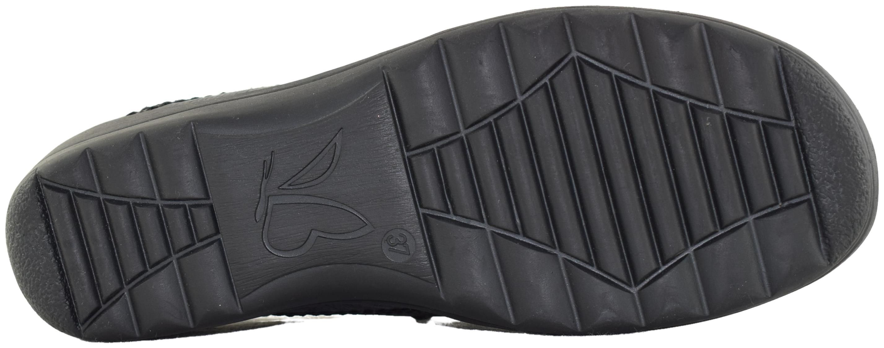 Černé kožené mokasíny - polobotky Caprice 24705