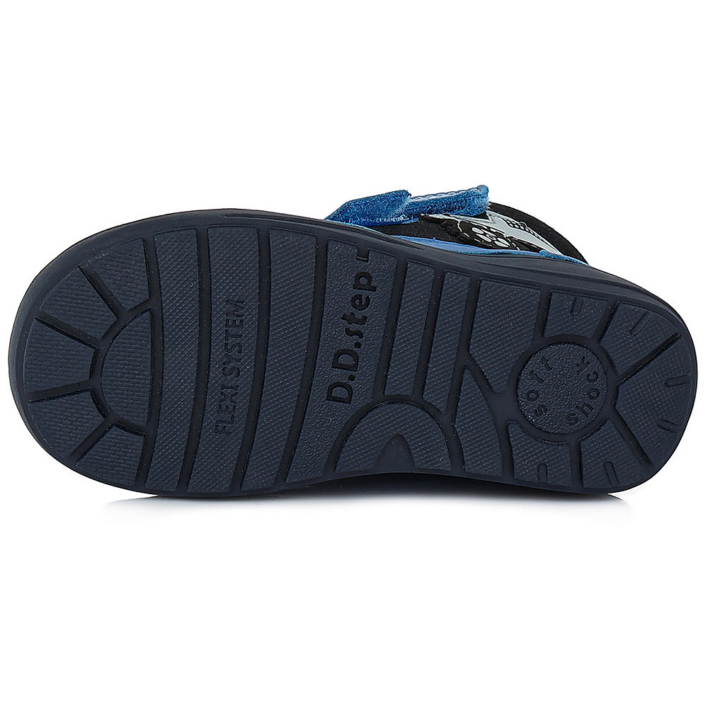 Chlapecká zimní blikací obuv D.D.step W071-32A s autem